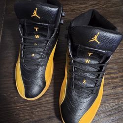 Nike Air Jordan 12 Retro - Black / University Gold
