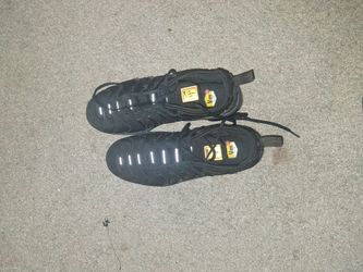 Nike Air VaporMax Plus All Black Sneakers size 9
