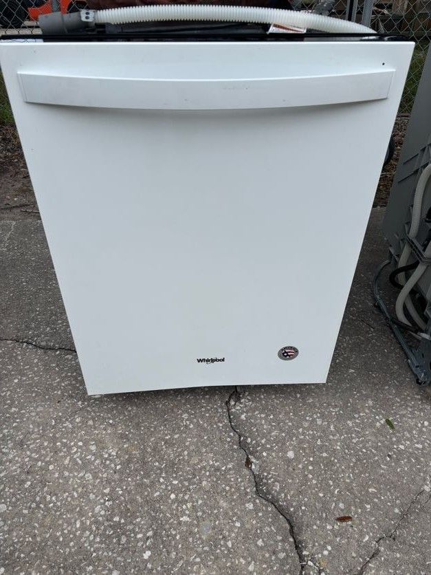 Whirlpool Dishwasher