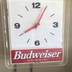 Vintage Budweiser Clock Lights Up Works Great