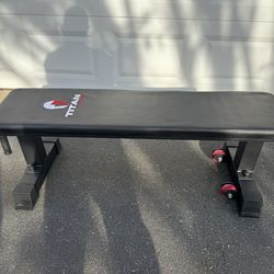 Titan Fitness Flat Bench