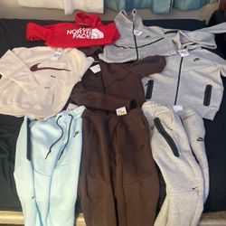 brand new nike techs and nikes hoodies brand new 