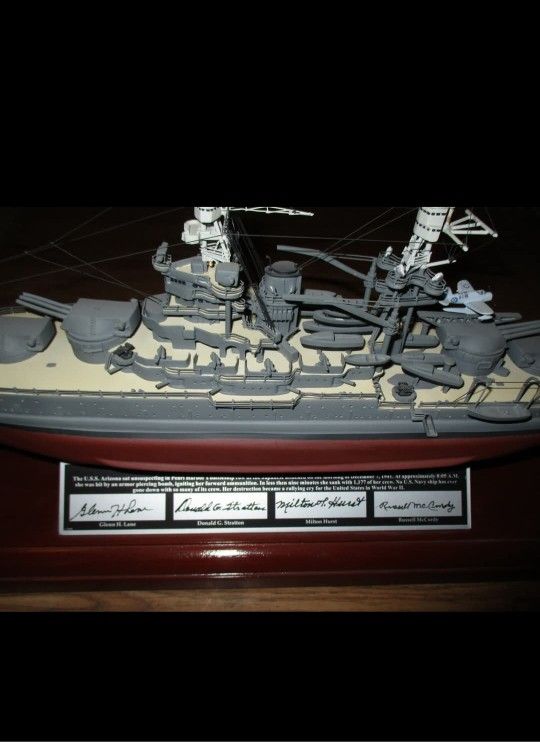 USS ARIZONA SIGNATUTE EDITION FRANKLIN MINT