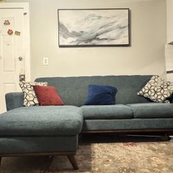 Barely used Rooms to Go Reversible Chase Lounge