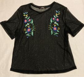 Zara Women Black Sheer Mesh Short Sleeve Top Floral Embroidery Size Medium