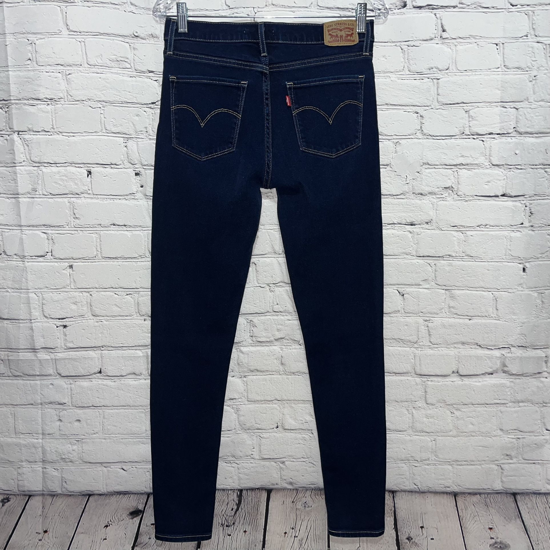 Levi’s 720 High Rise Super Skinny Jeans Size 29