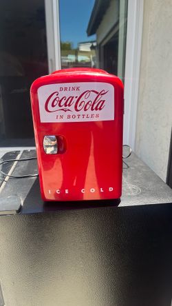 Coca-Cola mini fridge