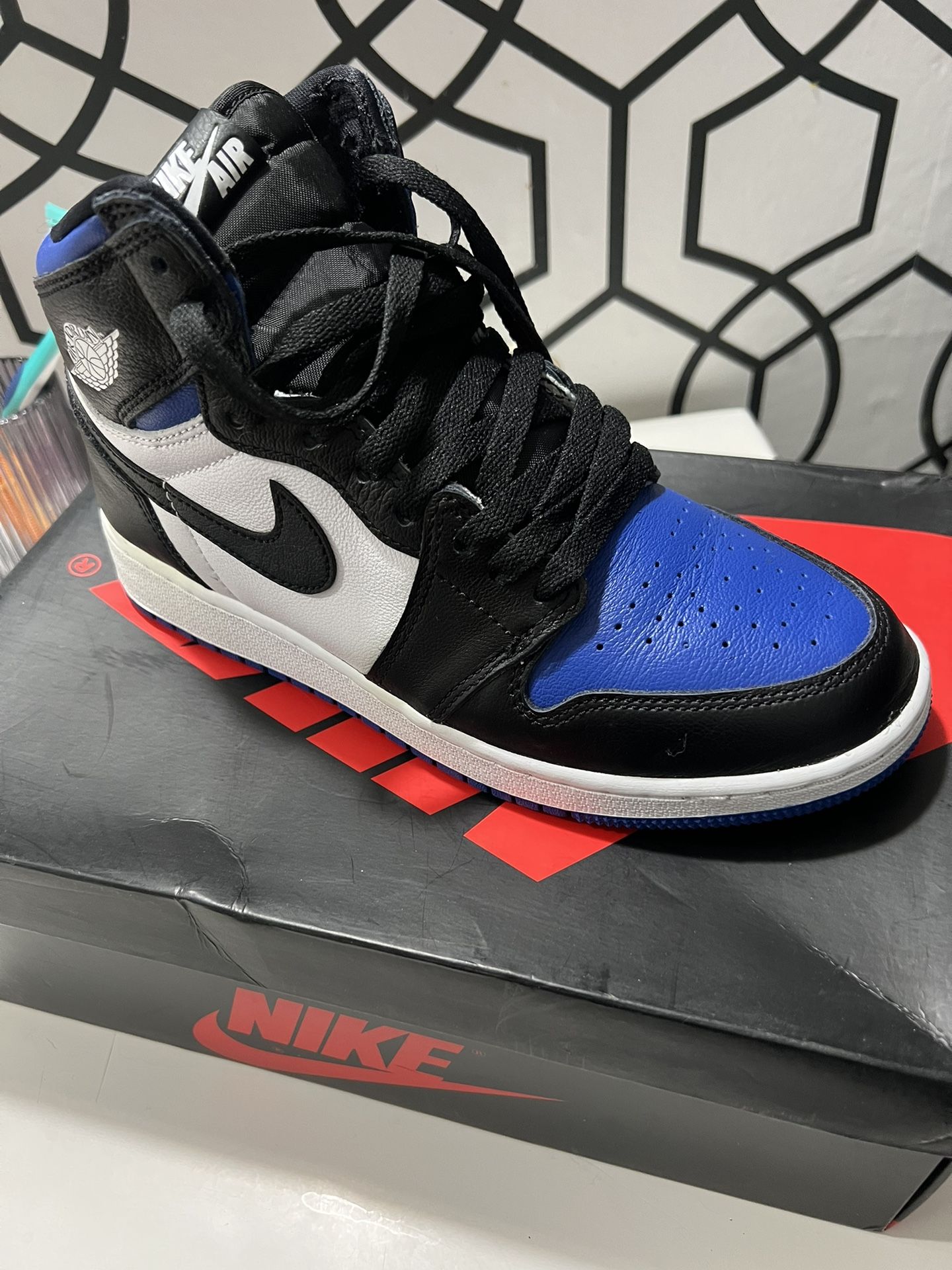 Jordan 1’s Size 5 women’s 7