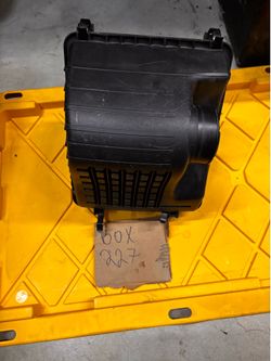 2011-2015 Kia Optima 2.4L Air Cleaner Box OEM 28110-2T150