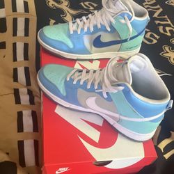 Nike Dunk high Size 10