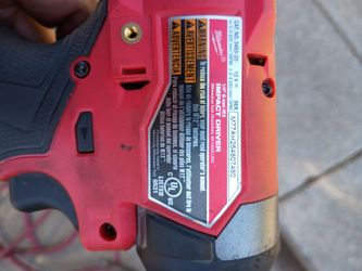 Milwaukee m12 impact driver + 4ah battery