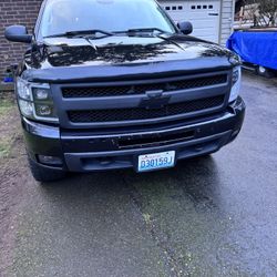 2010 Chevrolet Silverado Grill All Black With Emblem