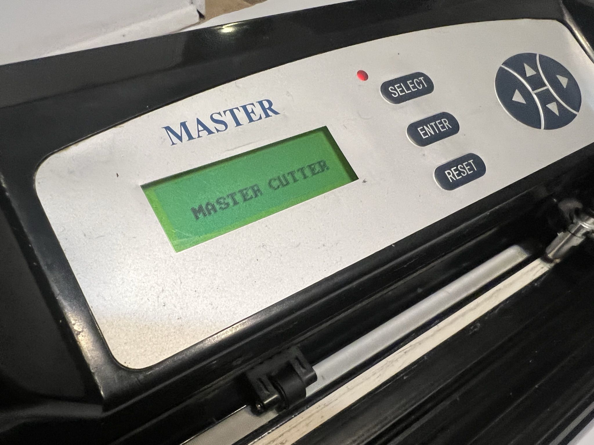23 Inch Master Vinyl Plotter And  Cutter