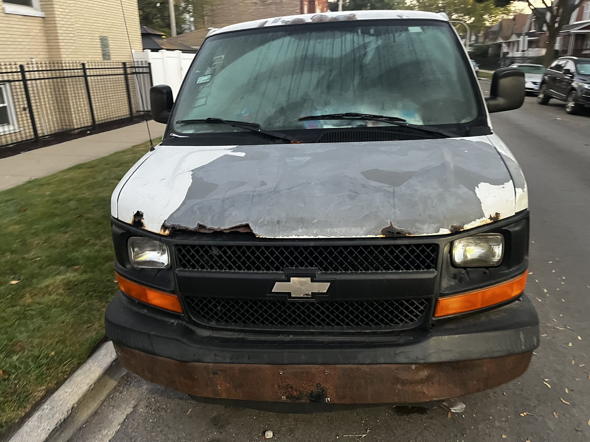 Chevy Express 2500 Parts