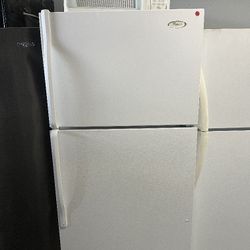 Apartment Size Whirlpool Top Freezer Refrigerator With Ice Maker 