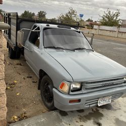 1990 Toyota Flat Bed 