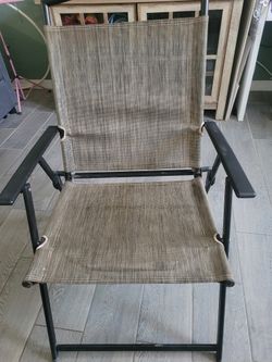 4 Foldable Outdoor Chairs