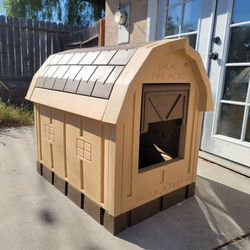 Dog Palace / Insulated Dog house