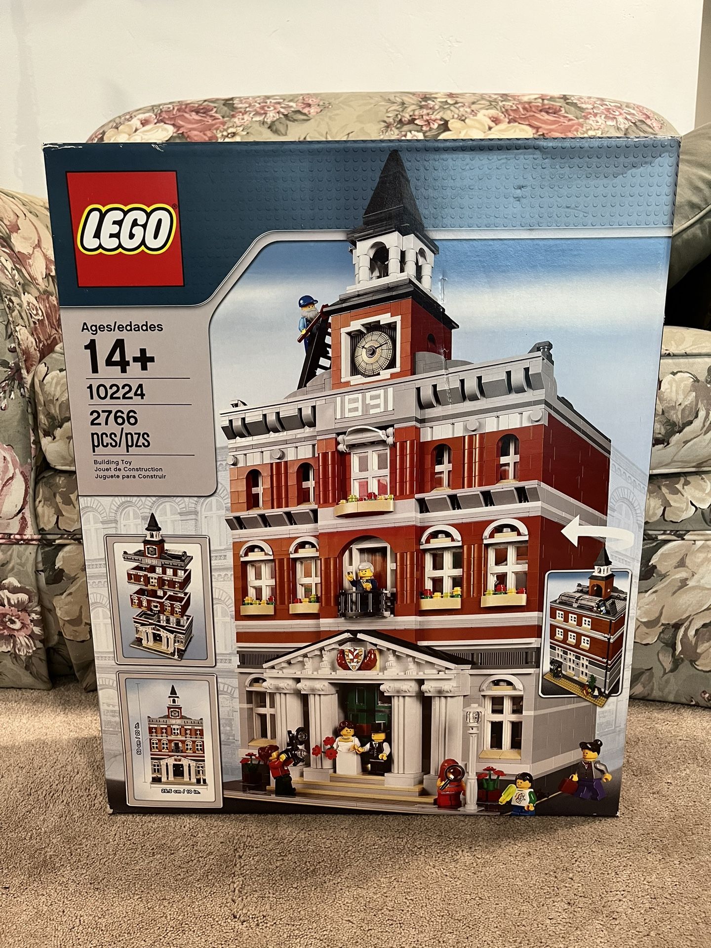 Lego Creator Modular 10224 Town Hall Sealed