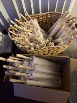 Parasol umbrellas, woven basket
