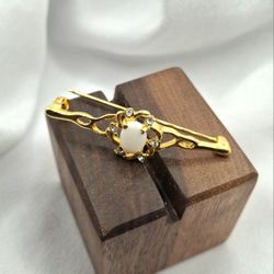 Vintage Gold Opal Brooch Pin