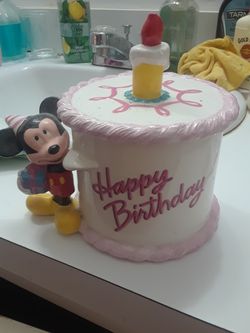 Mickey mouse birthday cake large covered box