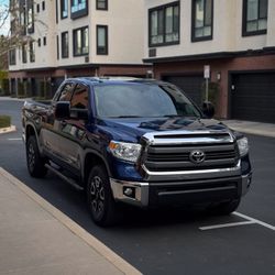 2015 Toyota Tundra SR5 Extended Cab Medium Bed