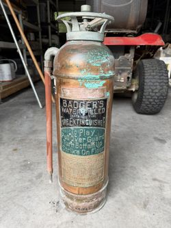 Badgers Antique Fire Extinguisher Copper