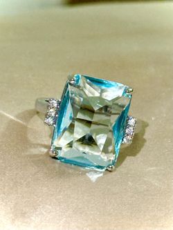 NWOT Aquamarine Emerald Cut with CZ accents cocktail ring in 7