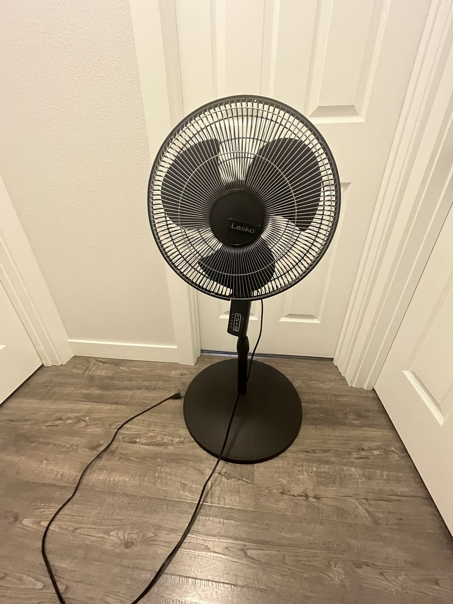 Lasko Standings Fan