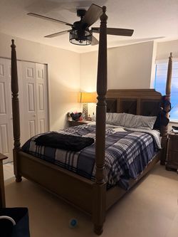 4-Piece Traditional Wood Bedroom Set