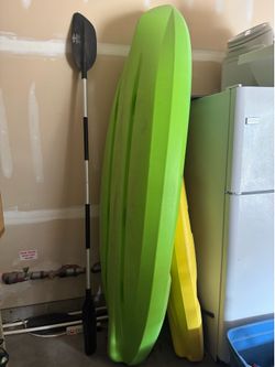 2 Emotion Kayaks – Green Spitfire (Adult) + Yellow Sparky (Youth) + Carlisle Paddle – Great Condition!