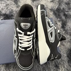 Dior B30 Black / White 