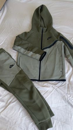 Nike tech