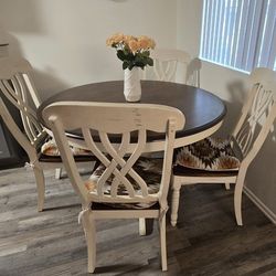 Dining Table With Four Chairs 