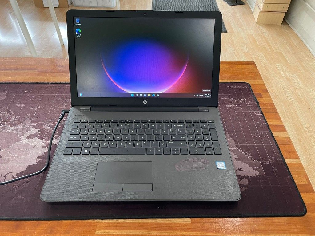 HP 15” Core i3 6006u 8GB 256GB SSD Windows 11 HP 250 G6 Notebook