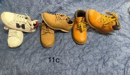 Toddler boy shoes size 11c