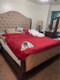 Electronic recliner king size bed with speaker installed. Massage vibration