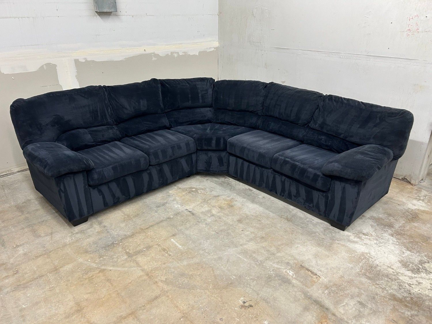 Ashley Furniture Navy 2-Piece Sectional Couch