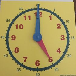 Large Clock New In Box  14x14 Inches To Teach Kids To Tell Time