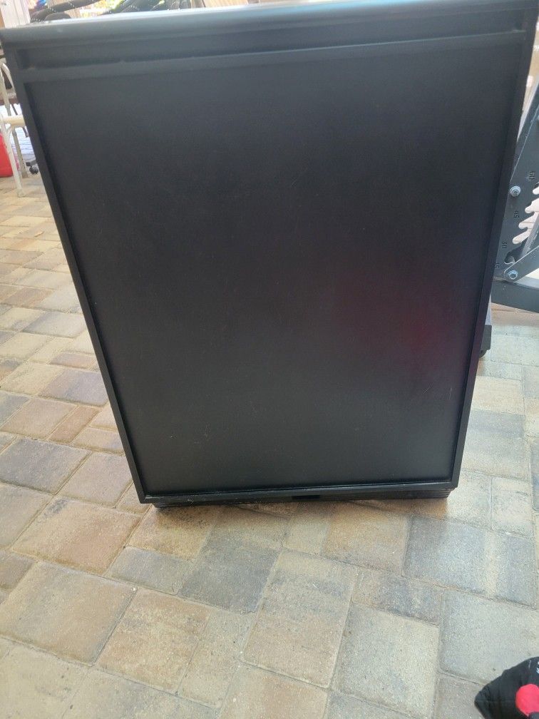 U-Line Mini Fride With Ice Maker