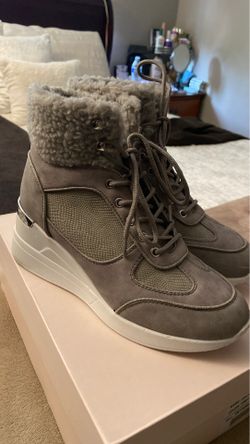 Sneakers : Hailey Grey : 7