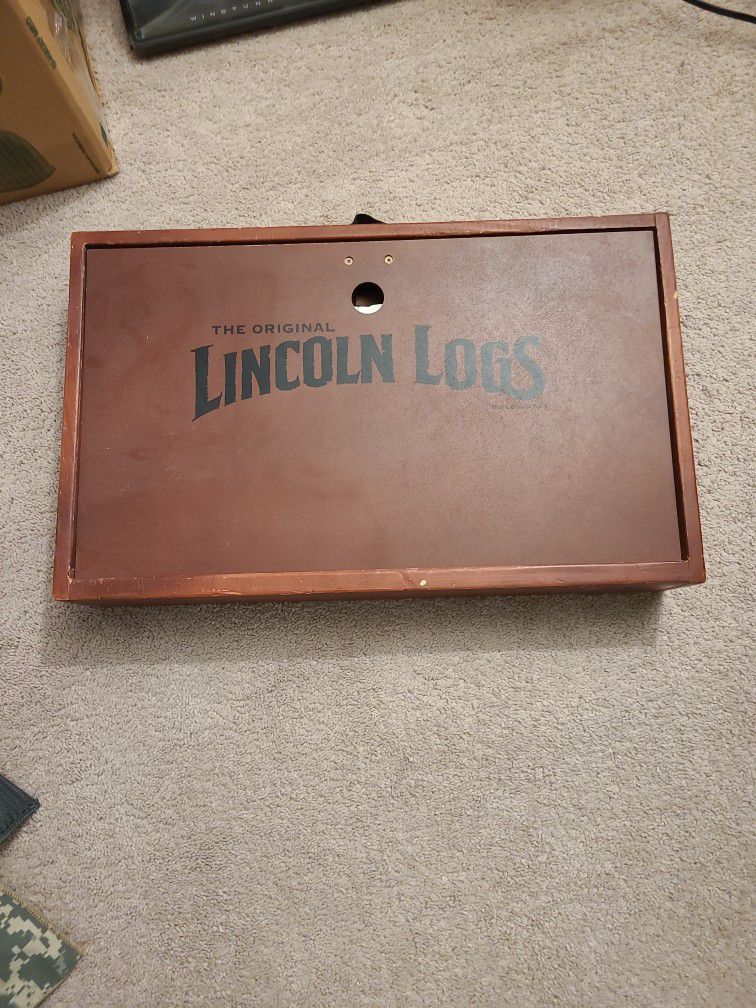 Original Lincoln Logs