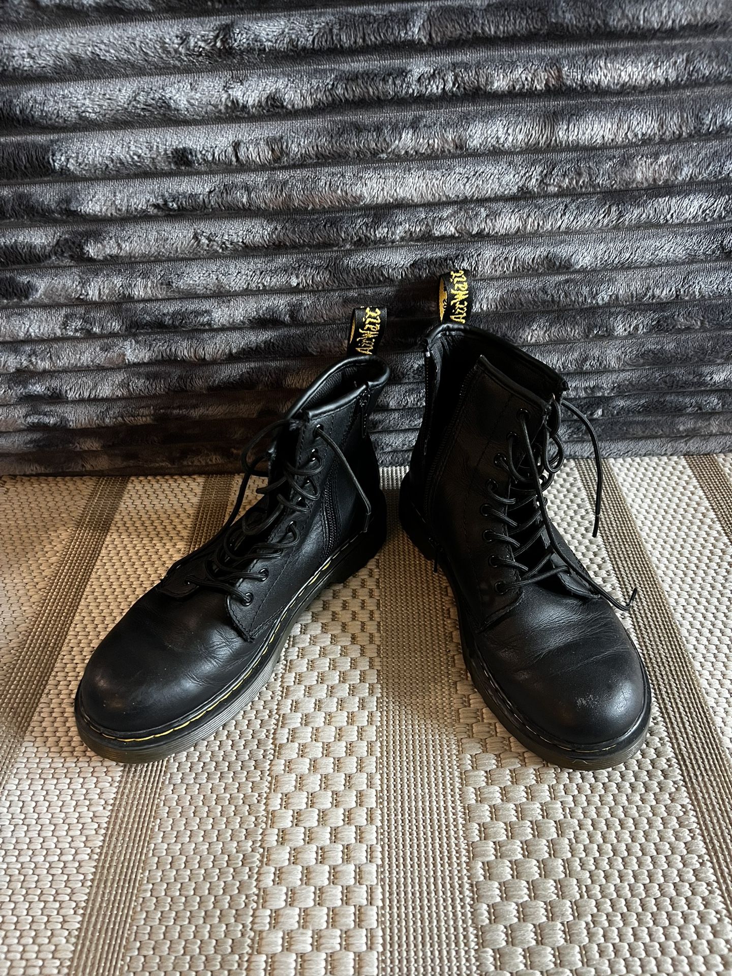 Black Leather Dr. Martens Boots size 6.5W 