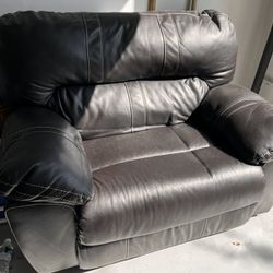 Sofa Chair For Sale Pickup Only Good Condition