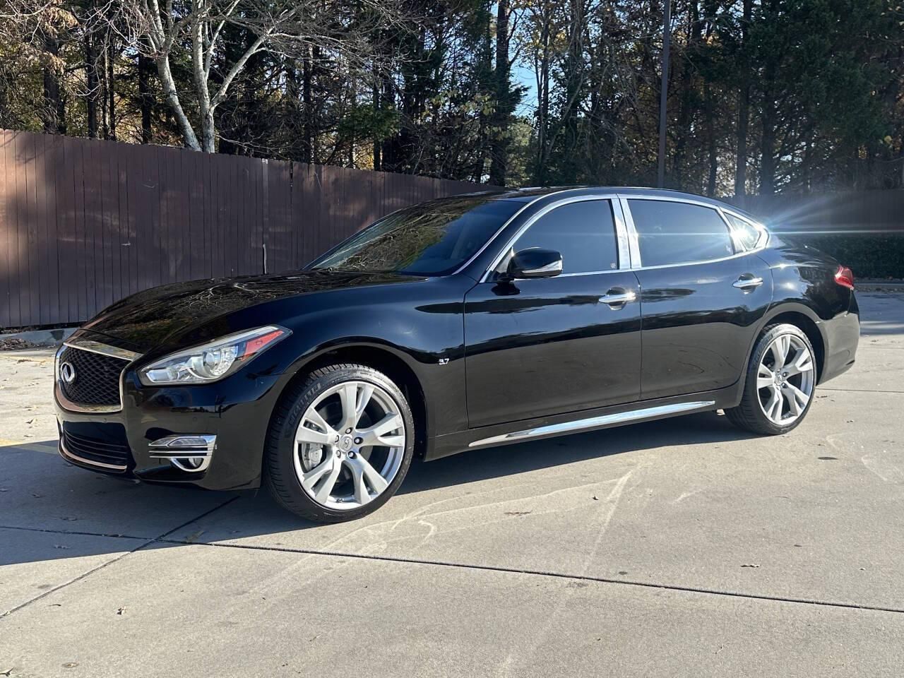 2015 INFINITI Q70L