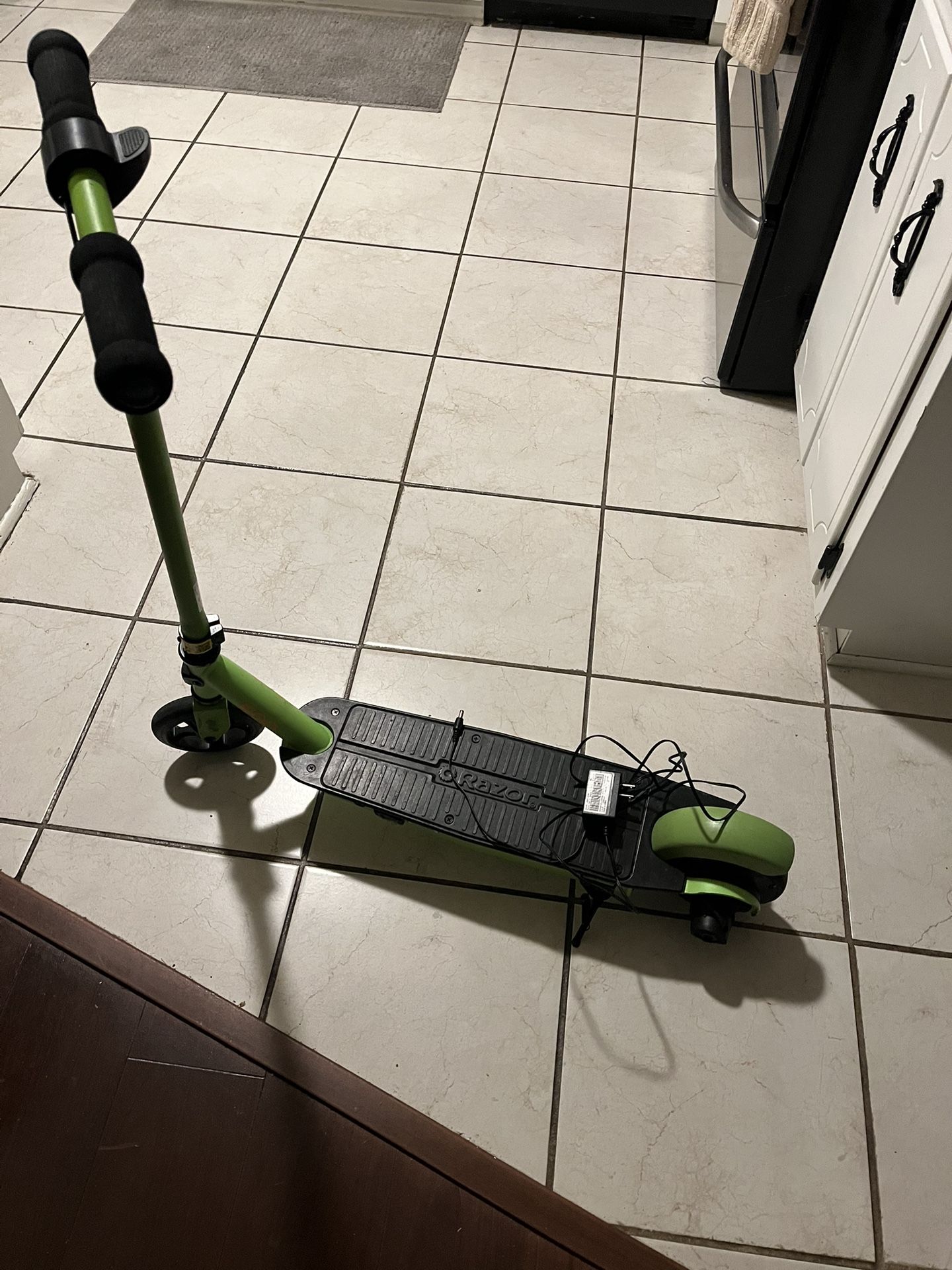 Razor Kids Electric Scooter with Charger