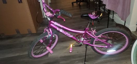 Girls bike
