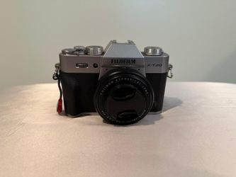 Fujifilm X-T20 plus Fujifilm 27mm 2.8 lens (Mintcondition)