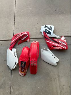 Cr85r dirtbike plastics